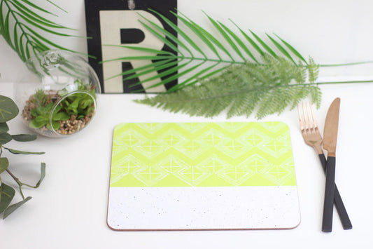 Sgraffito Lime Leaf Placemat