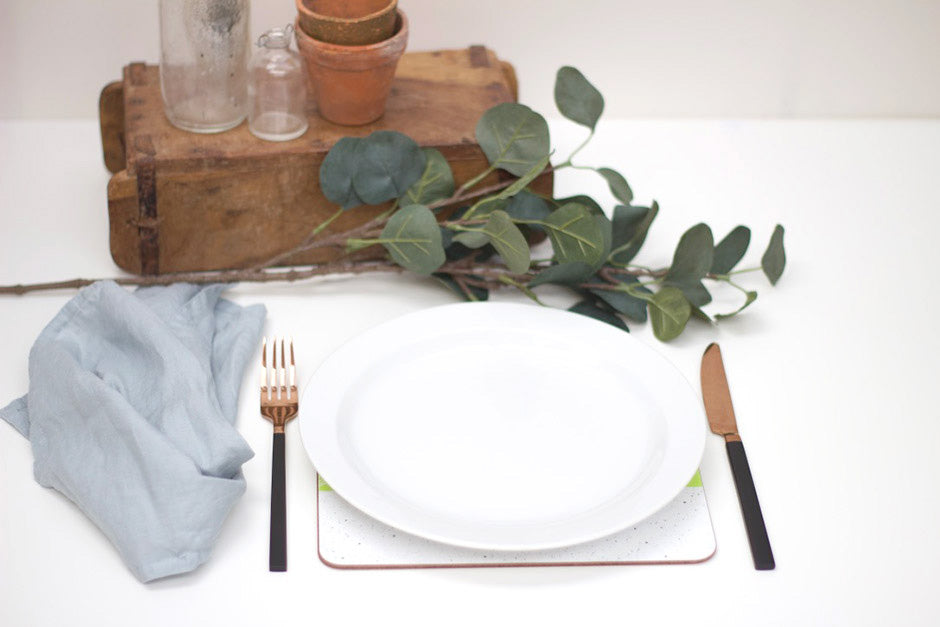Sgraffito Lime Leaf Placemat